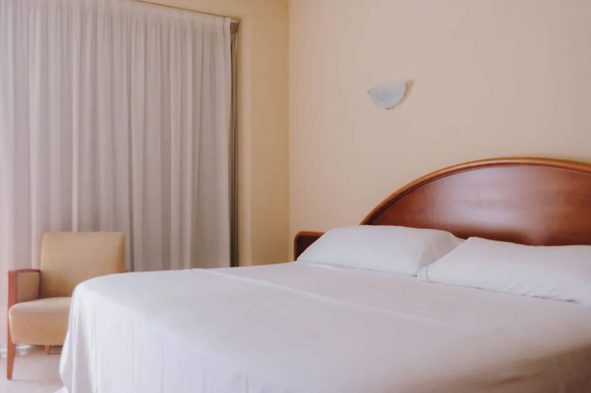 Hotel Marfil San Antonio  Eksteriør billede