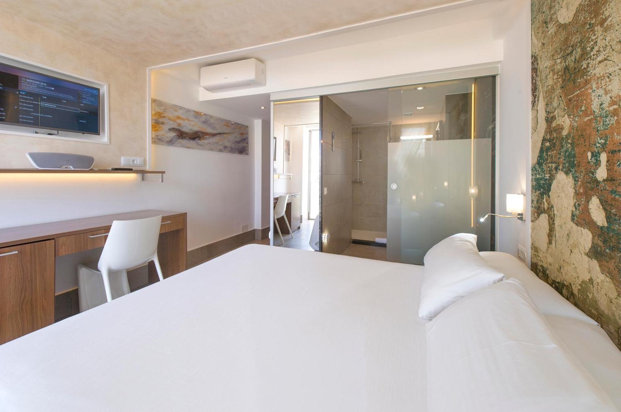 Hotel Marfil San Antonio  Eksteriør billede